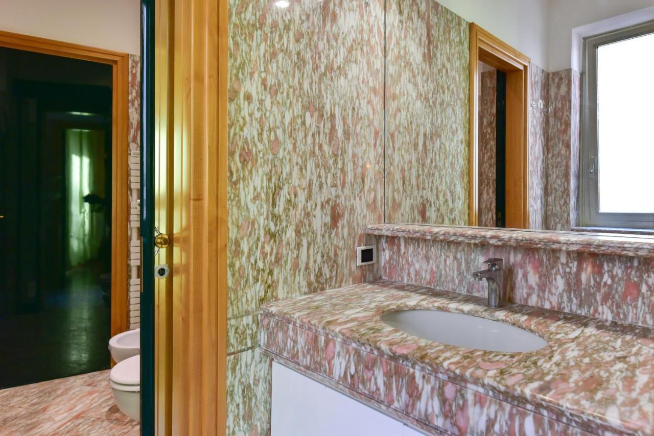 Elegant & Cozy In The Heart Of Appartamento Roma